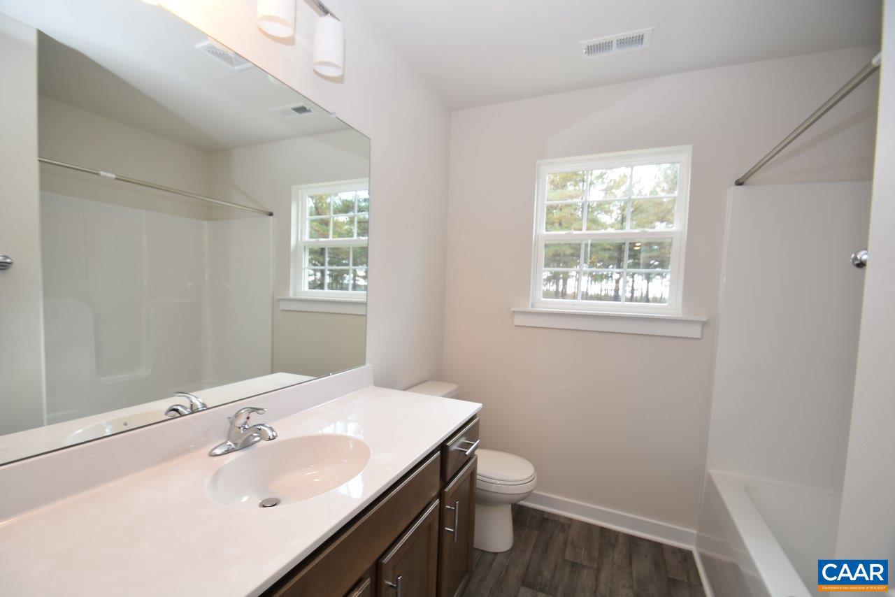 927 Jefferson Dr #lm 279/1 Property Photo 14