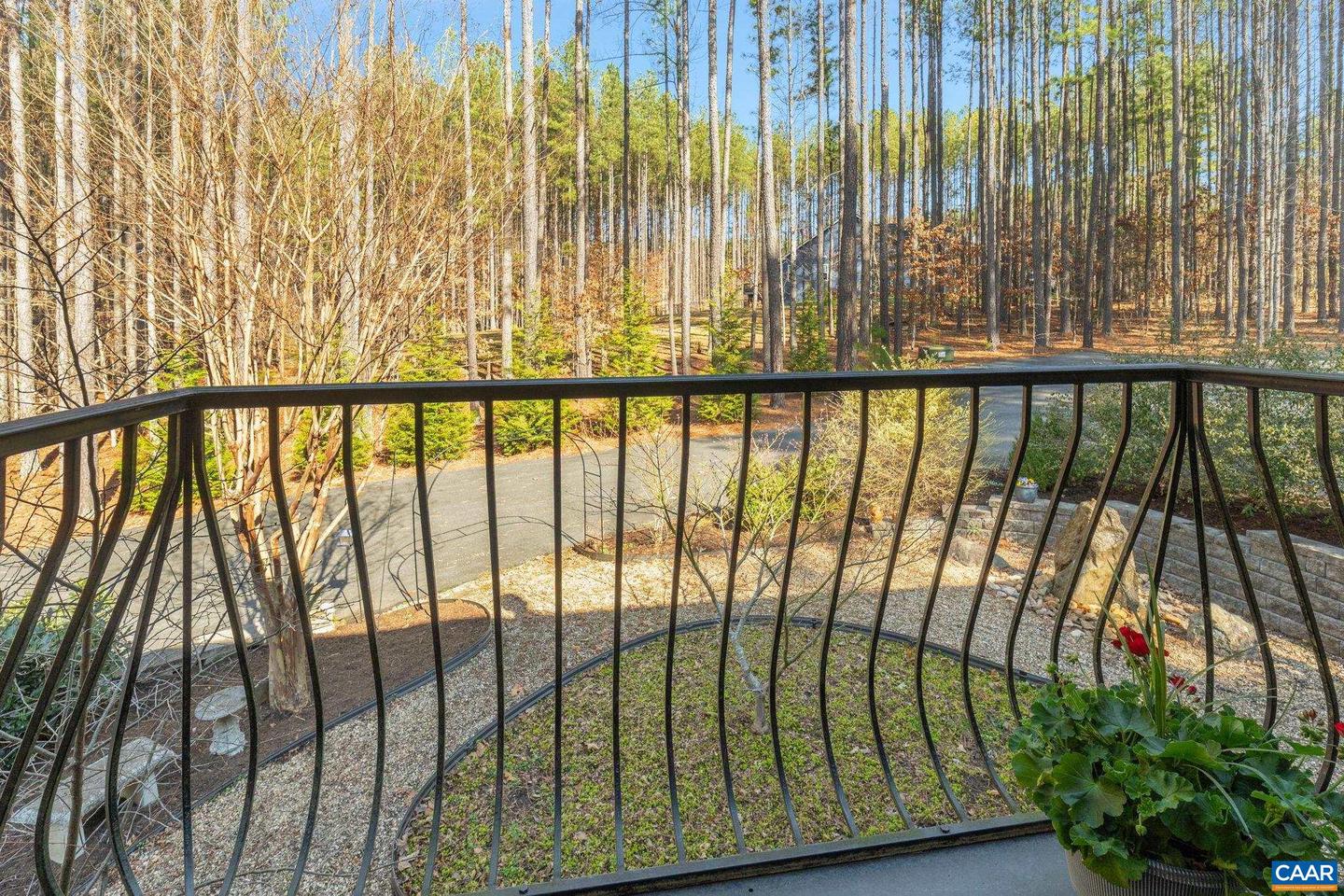 542 Country Creek Way Property Photo 34