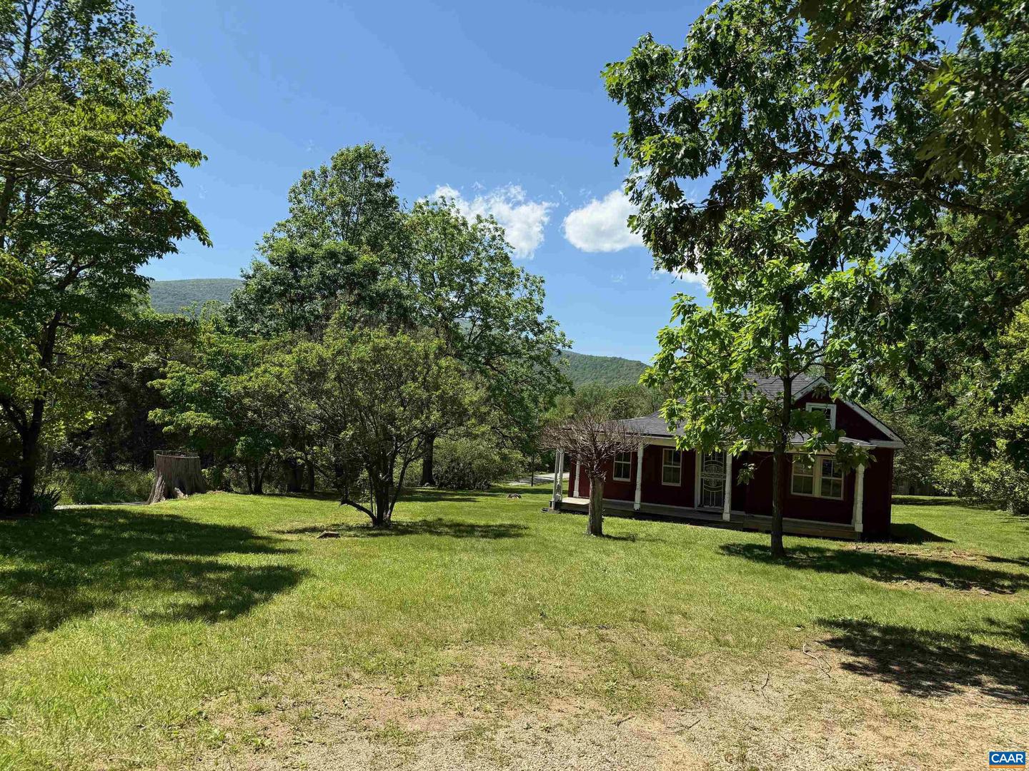 240 Blundell Hollow Rd Property Photo 1