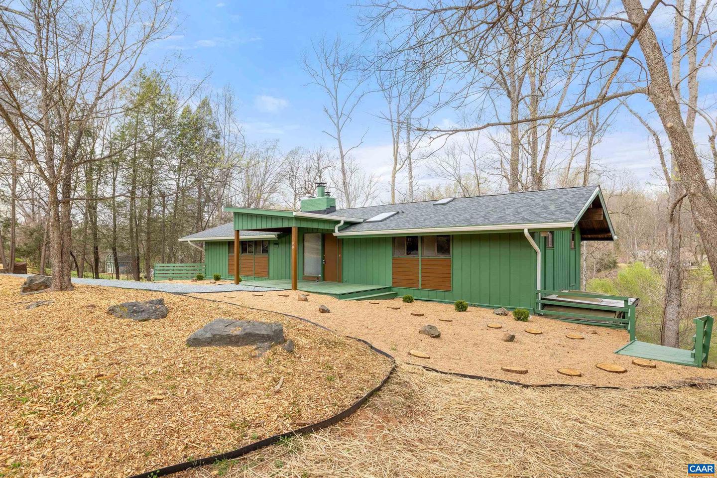 108 Northwest Ln Property Photo 2