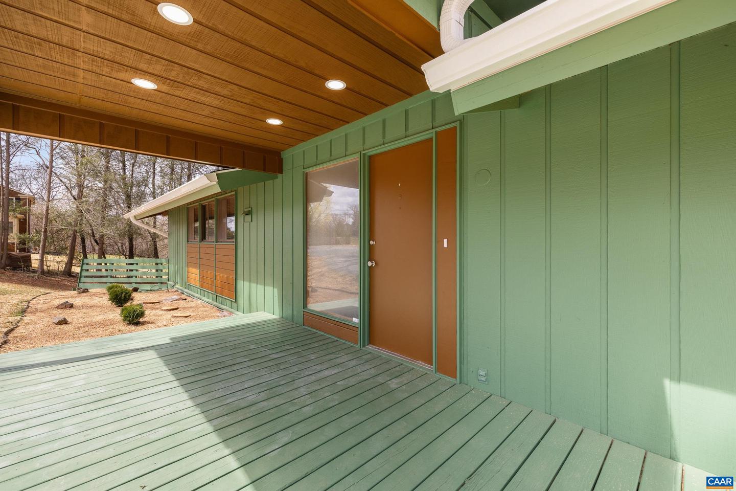 108 Northwest Ln Property Photo 5