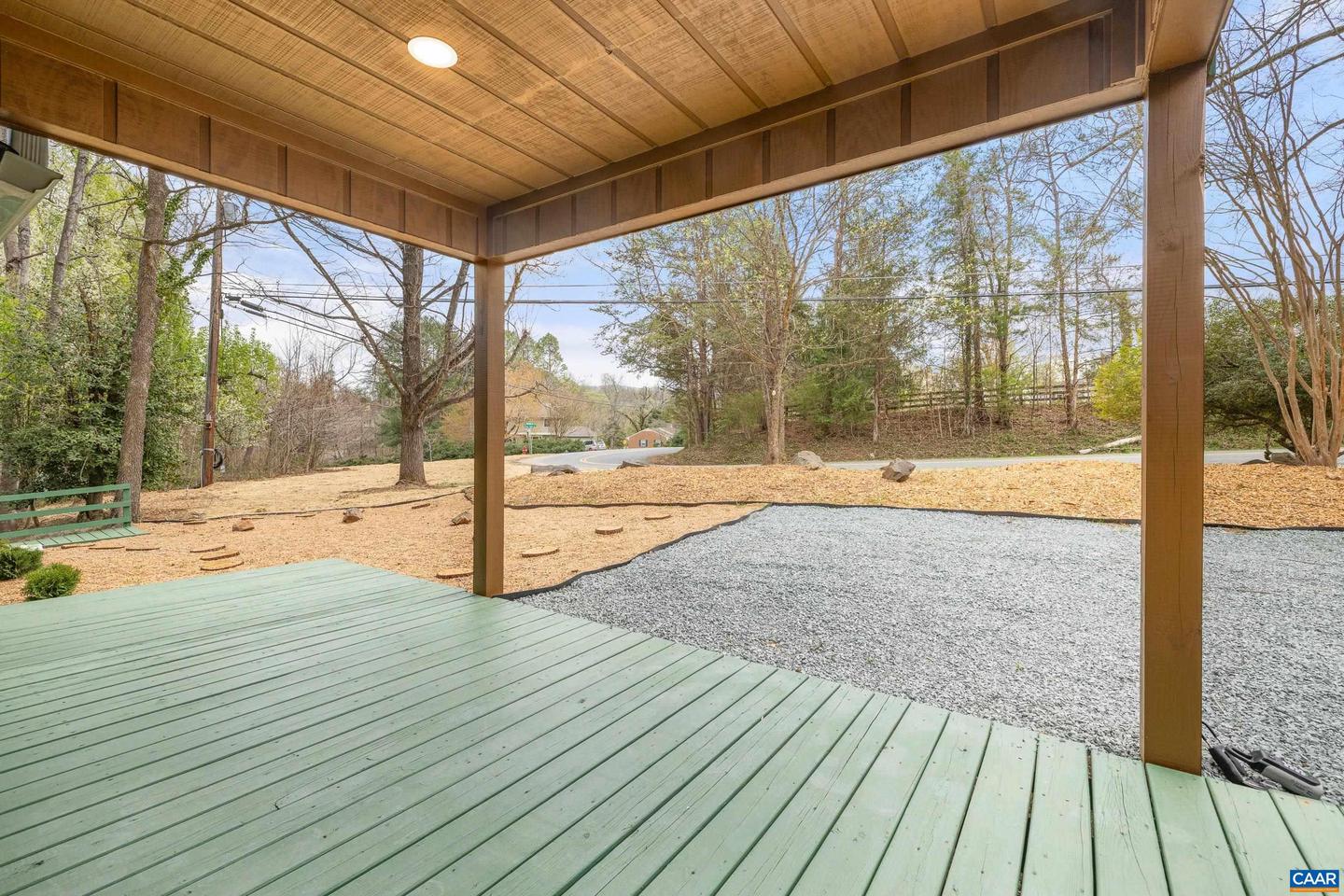 108 Northwest Ln Property Photo 6