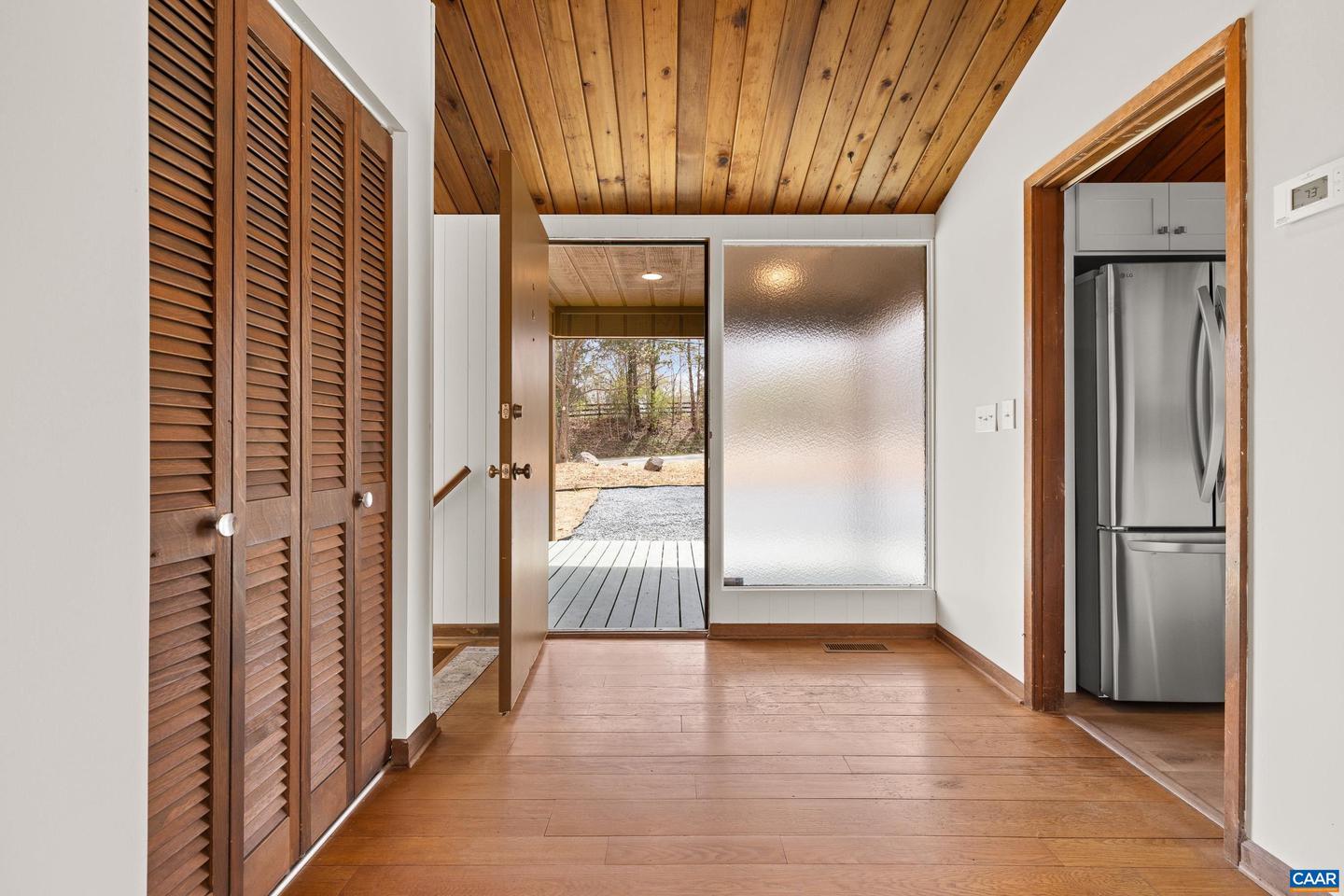 108 Northwest Ln Property Photo 7