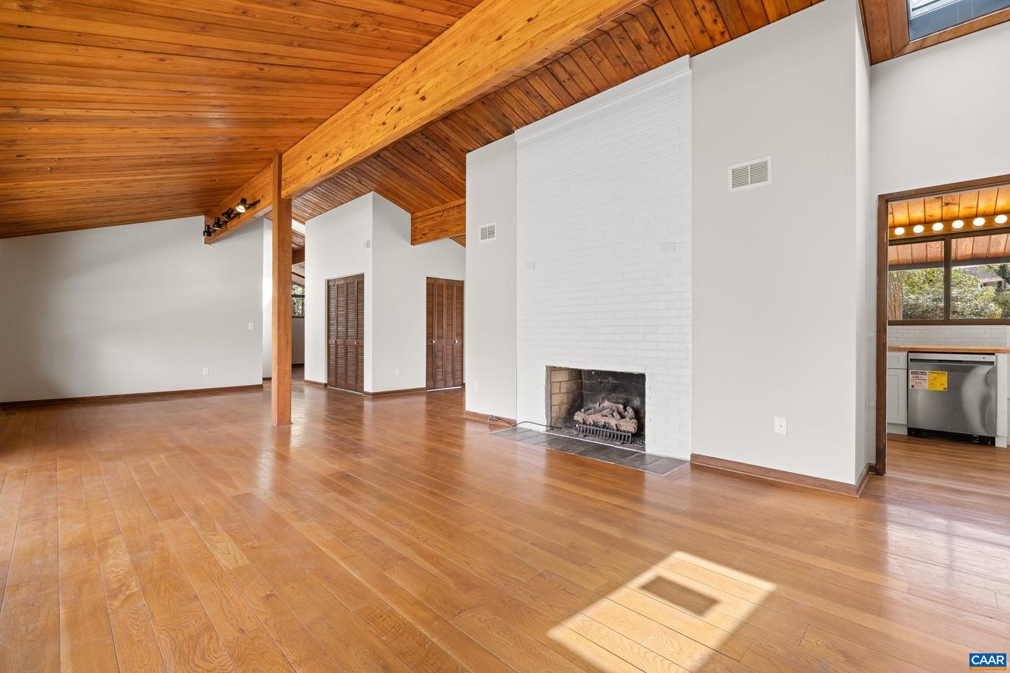 108 Northwest Ln Property Photo 12