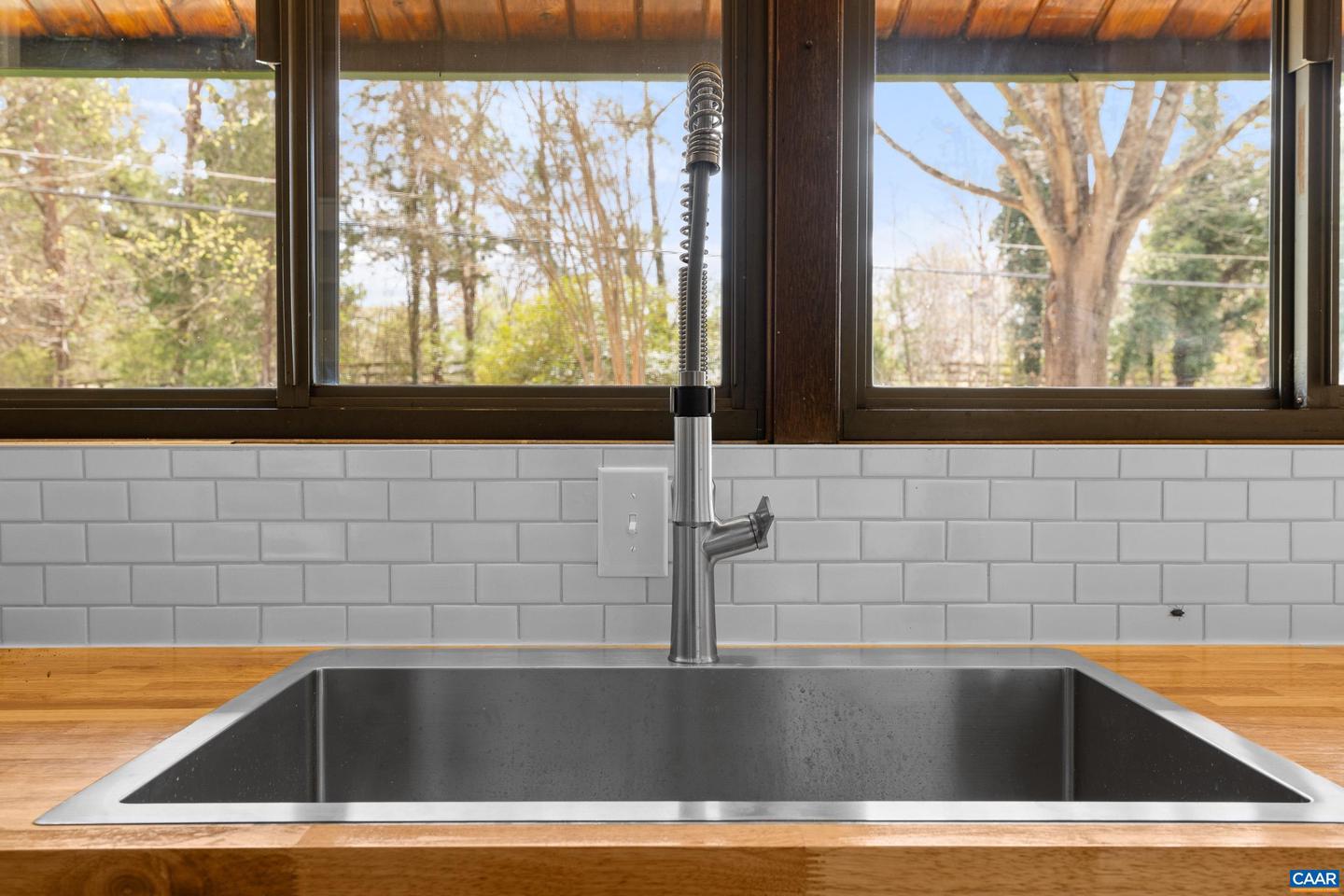 108 Northwest Ln Property Photo 22