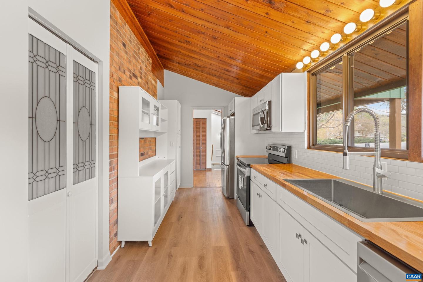 108 Northwest Ln Property Photo 23