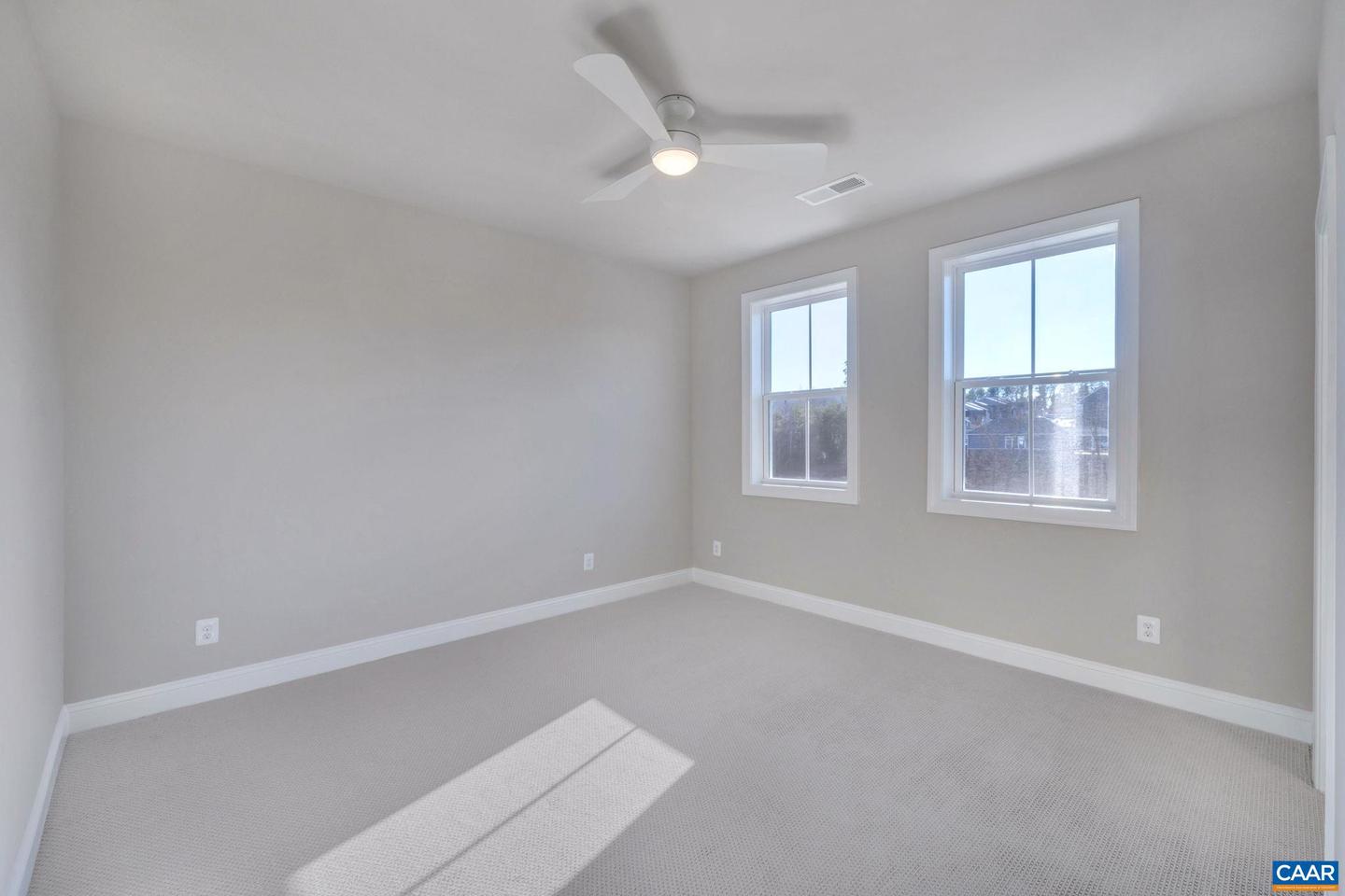 1286 Farrow Dr Property Photo 27