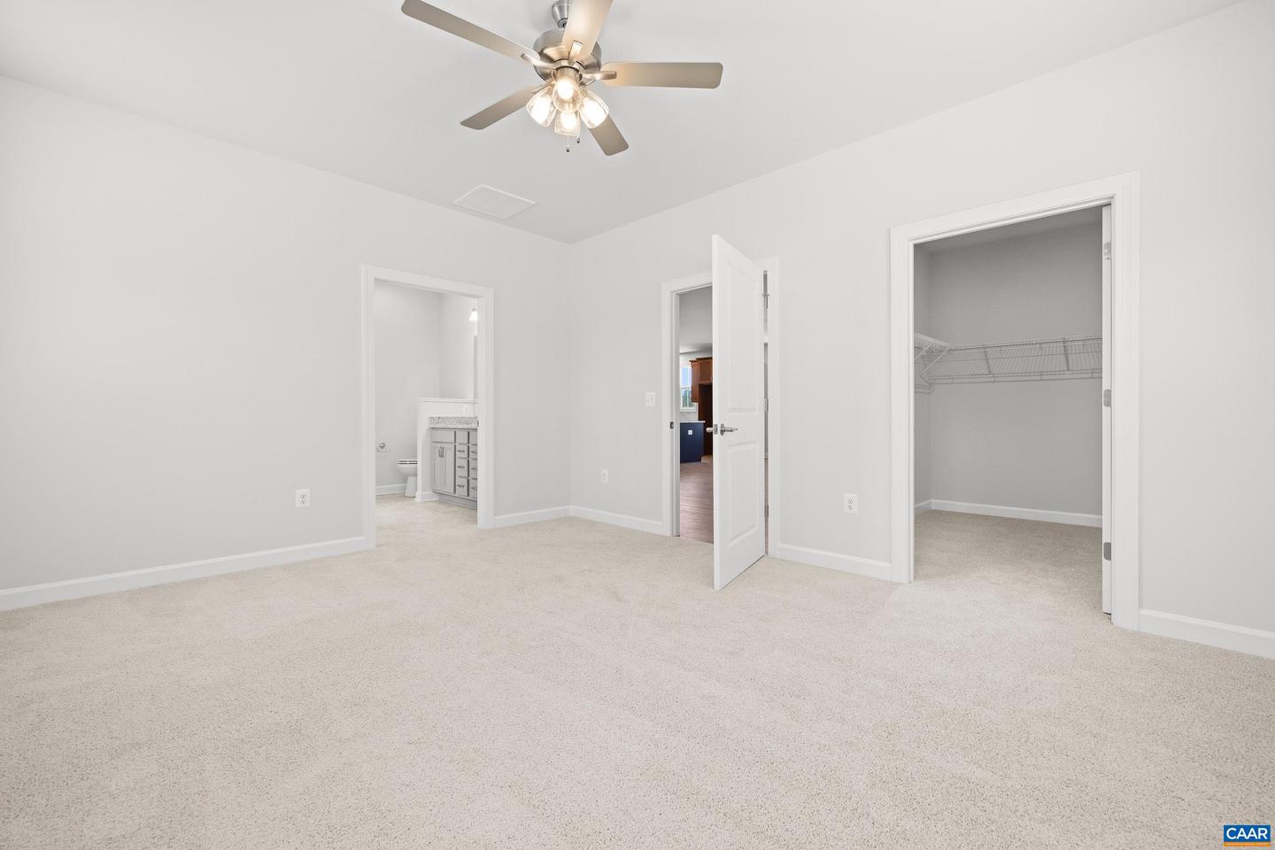 33 Whisperwood Ct Property Photo 27
