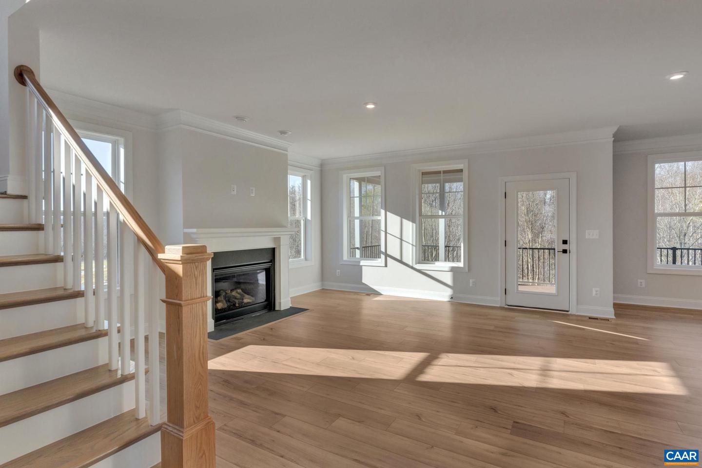27d Sablewood Dr Property Photo 8