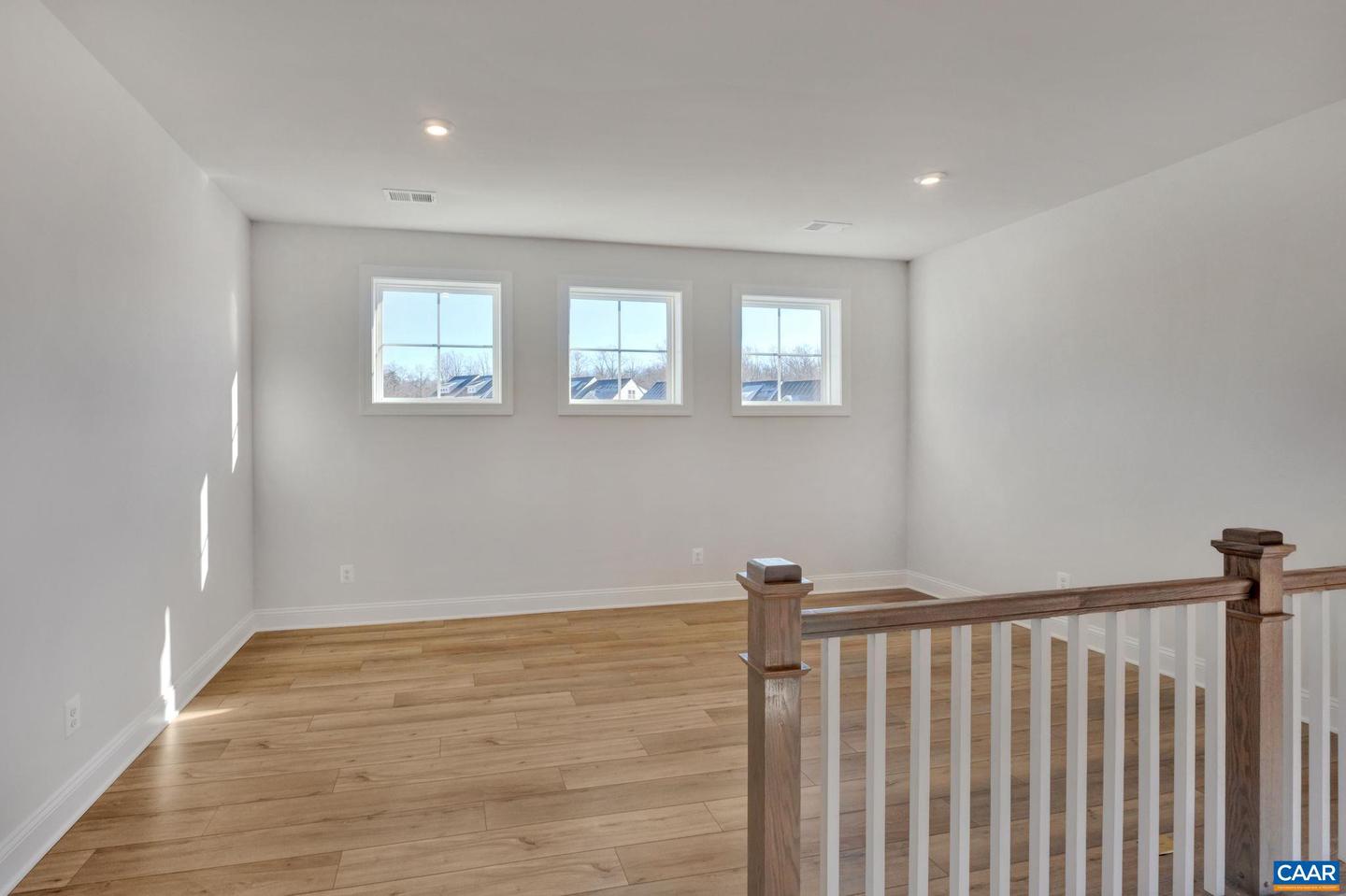 27d Sablewood Dr Property Photo 21