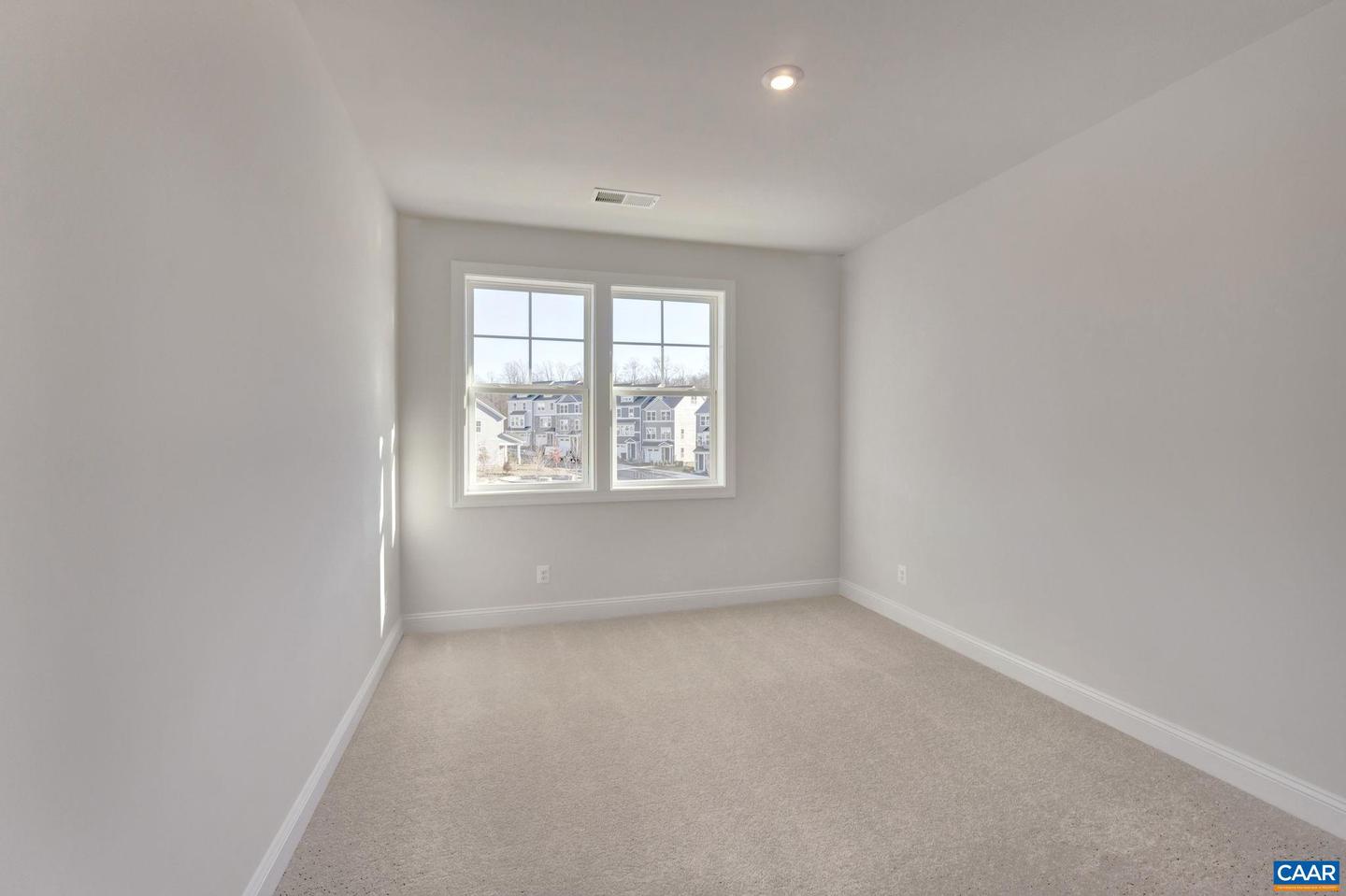 27d Sablewood Dr Property Photo 30