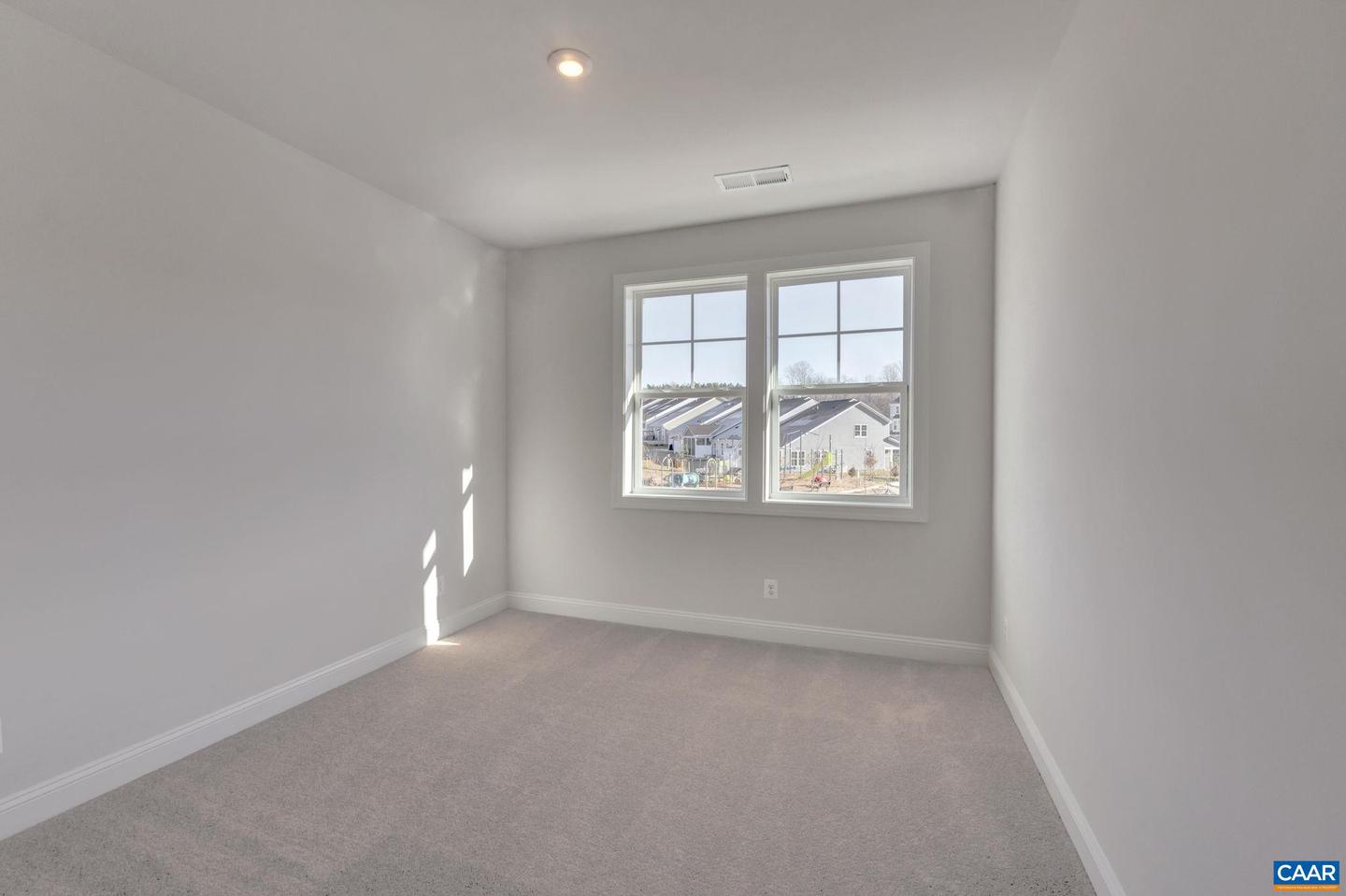 27d Sablewood Dr Property Photo 31