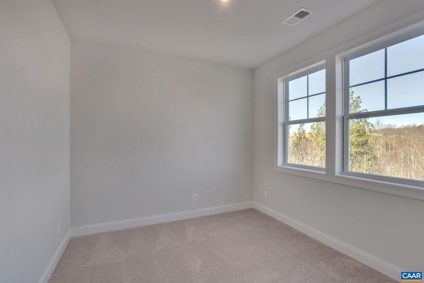 27d Sablewood Dr Property Photo 32