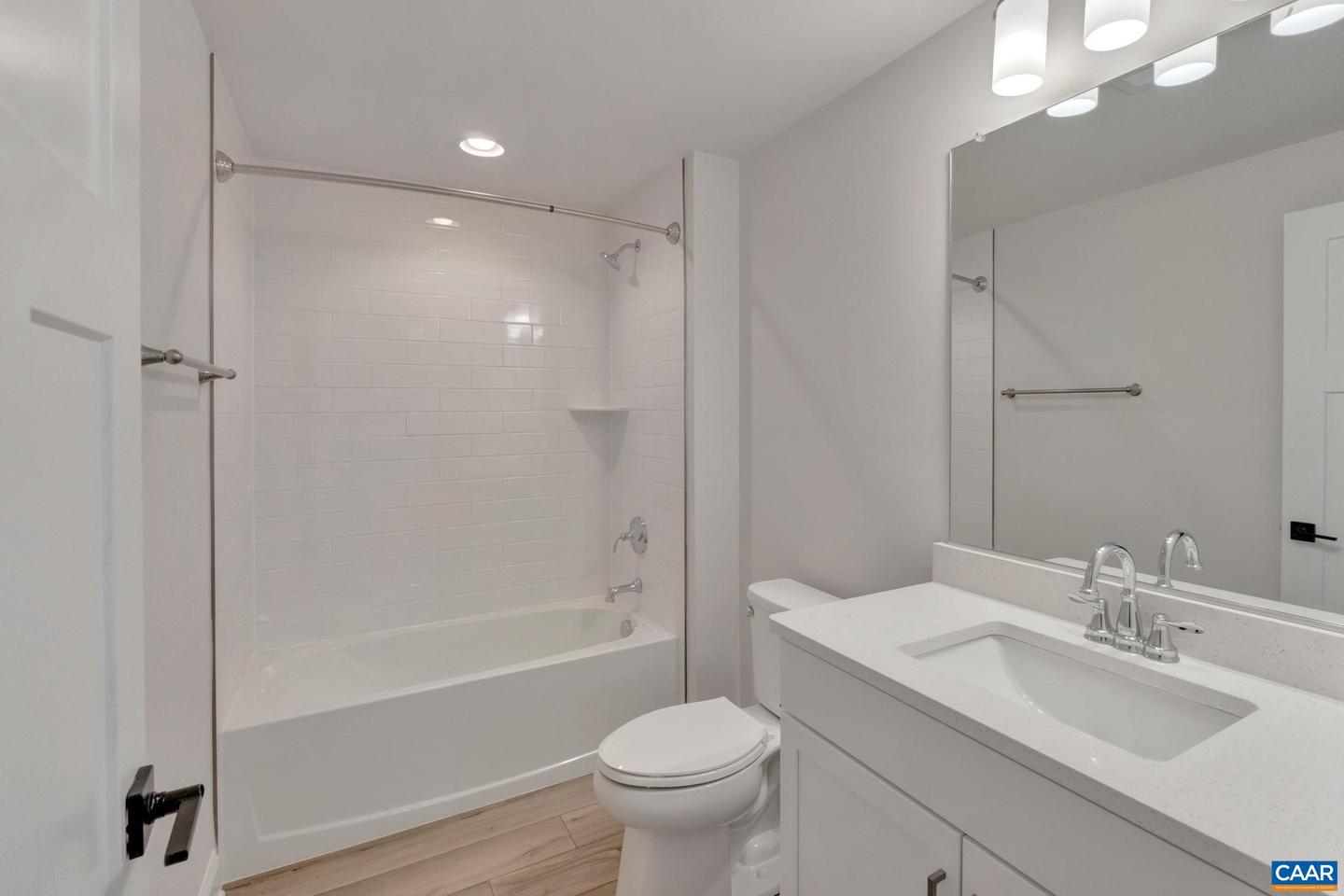 27d Sablewood Dr Property Photo 37