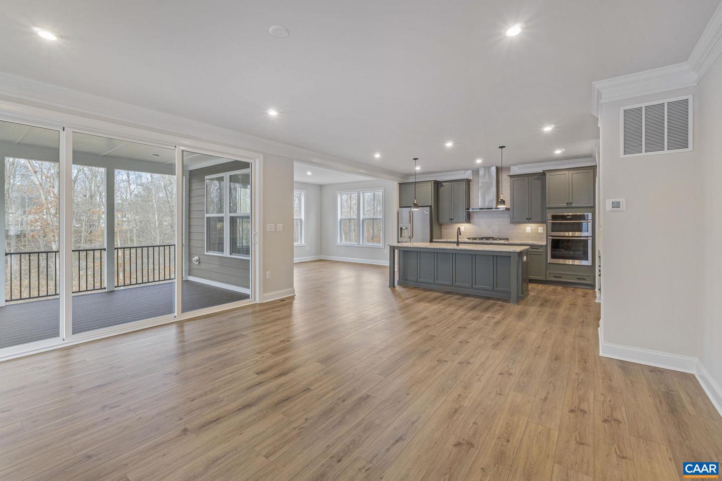 27b Sablewood Dr Property Photo 8