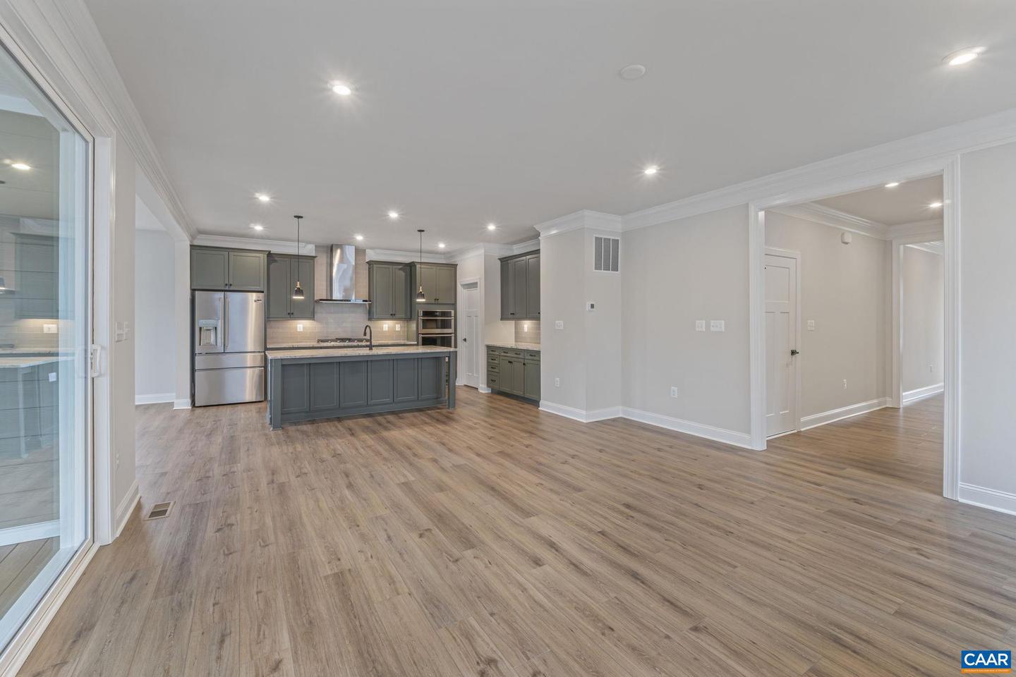 27b Sablewood Dr Property Photo 9