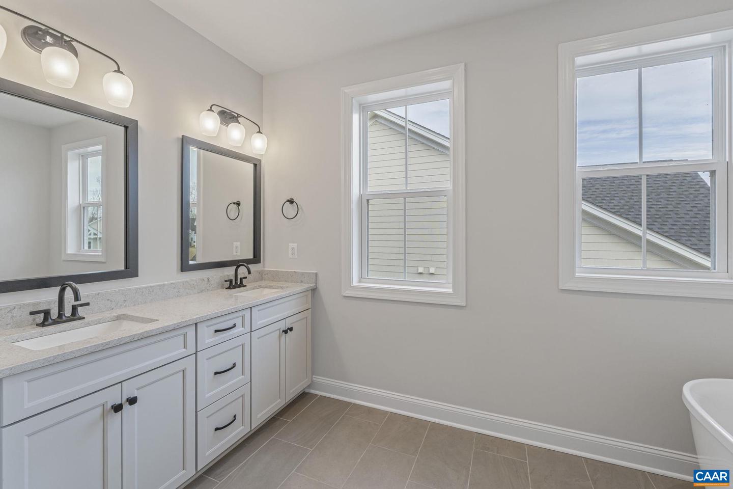 27b Sablewood Dr Property Photo 18