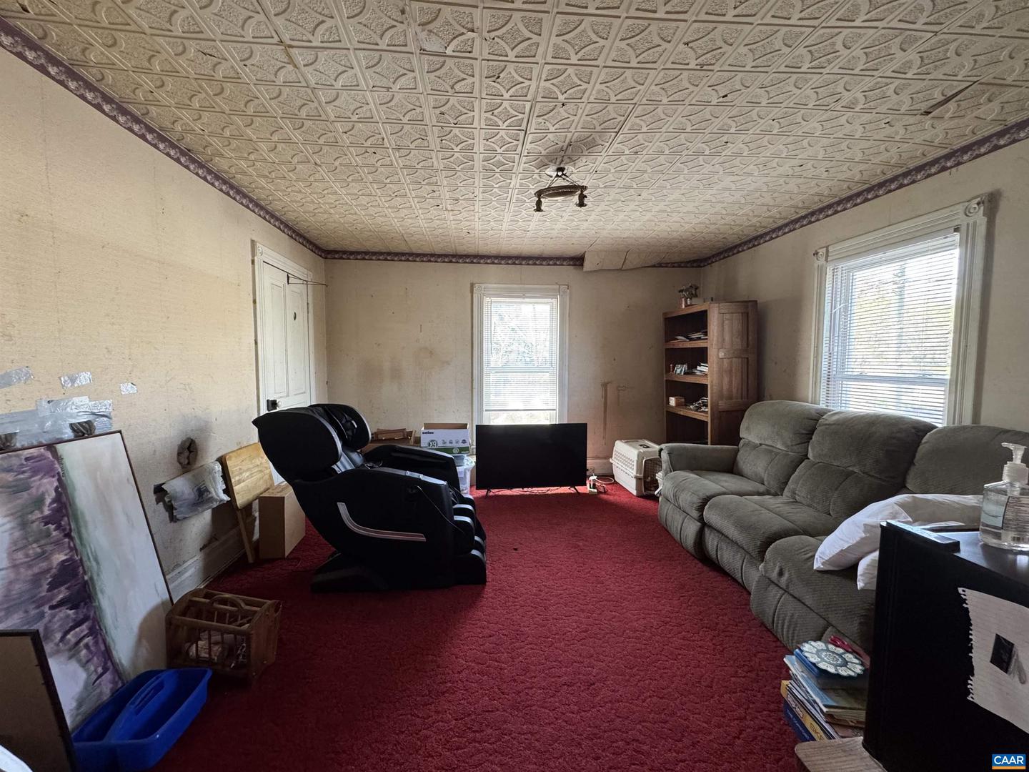 80 Main St Property Photo 53