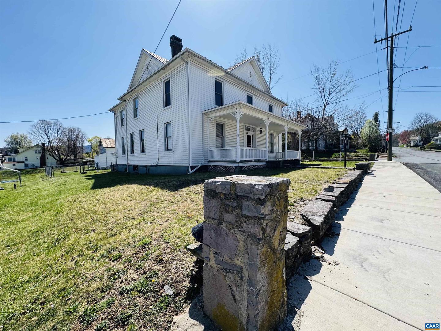 80 Main St Property Photo 63
