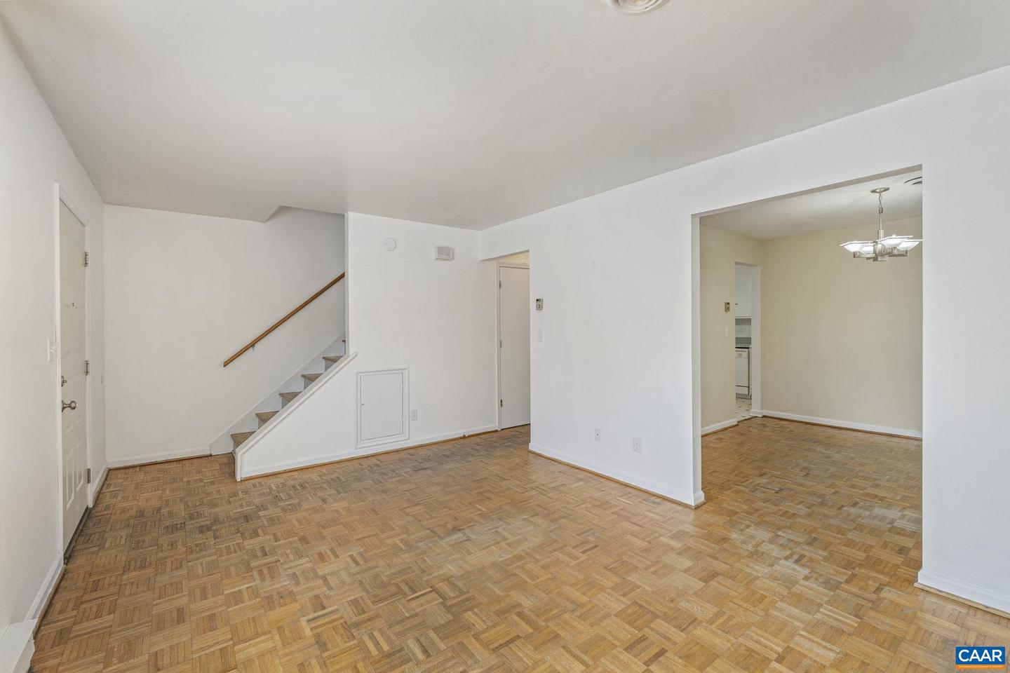 813 Prospect Ave Property Photo 6