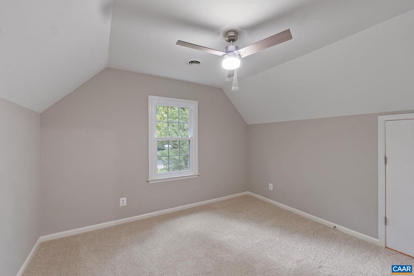 13 Chatham Ln Property Photo 20