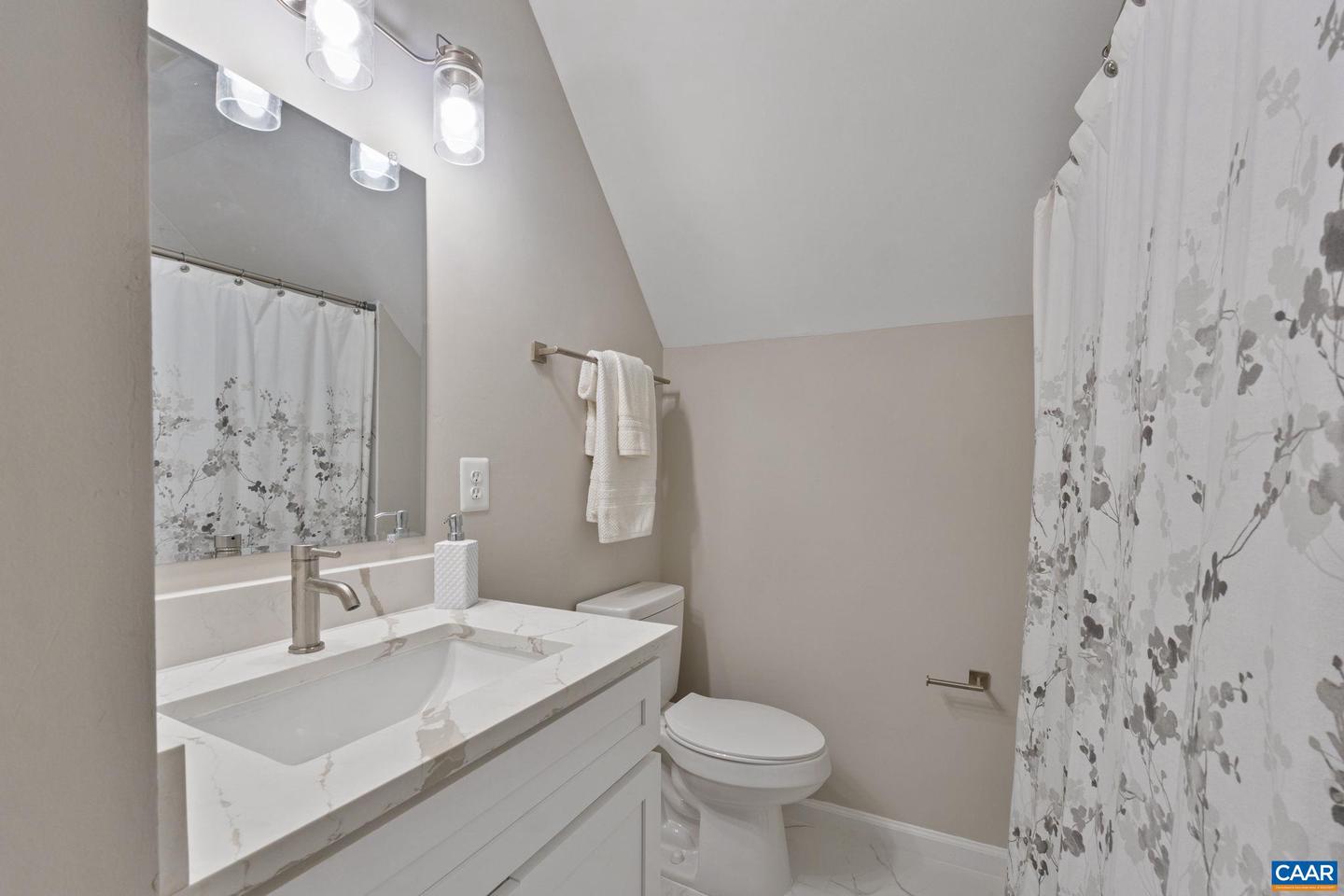 13 Chatham Ln Property Photo 21