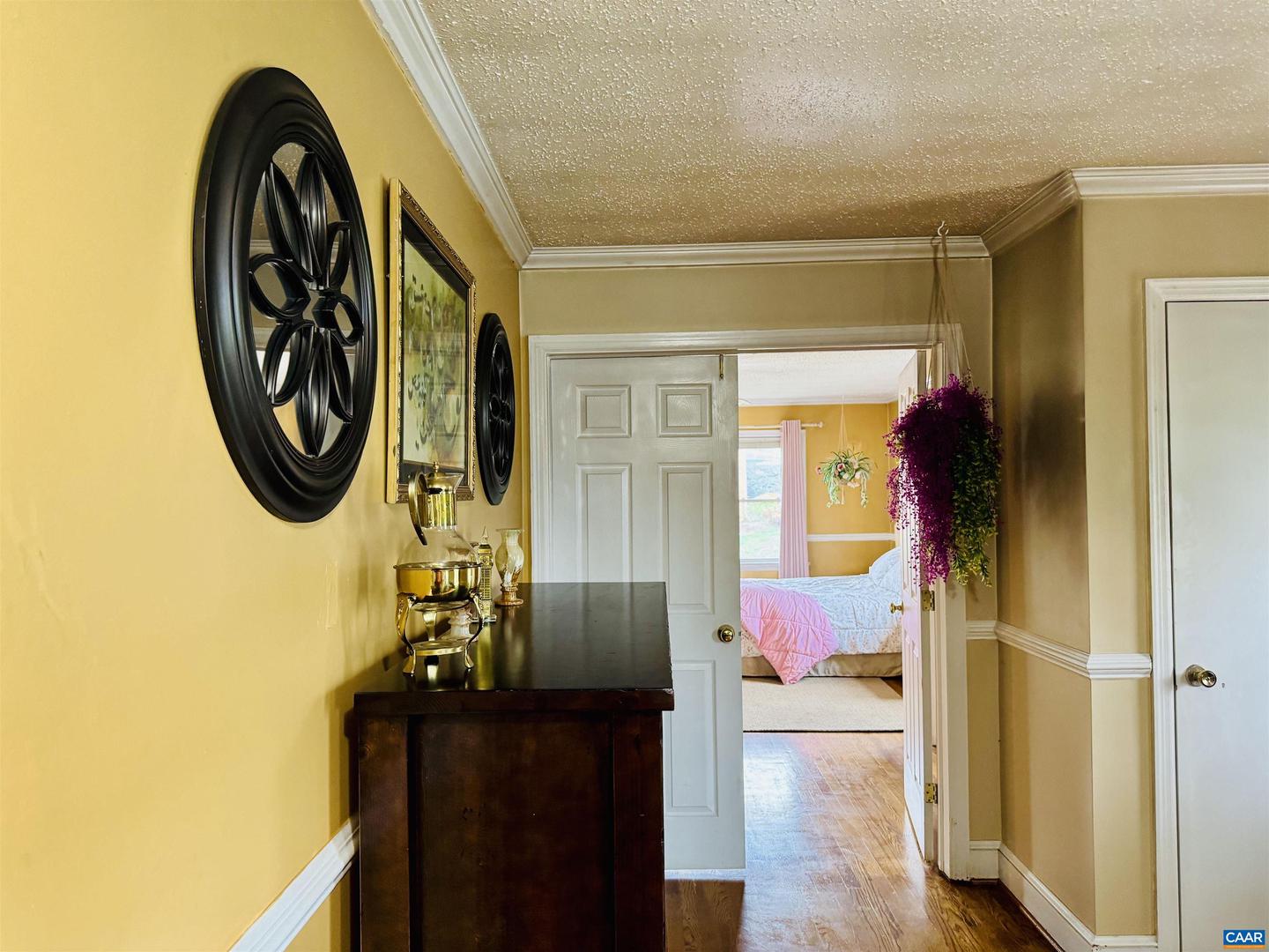 20 Lancaster Blvd Property Photo 1