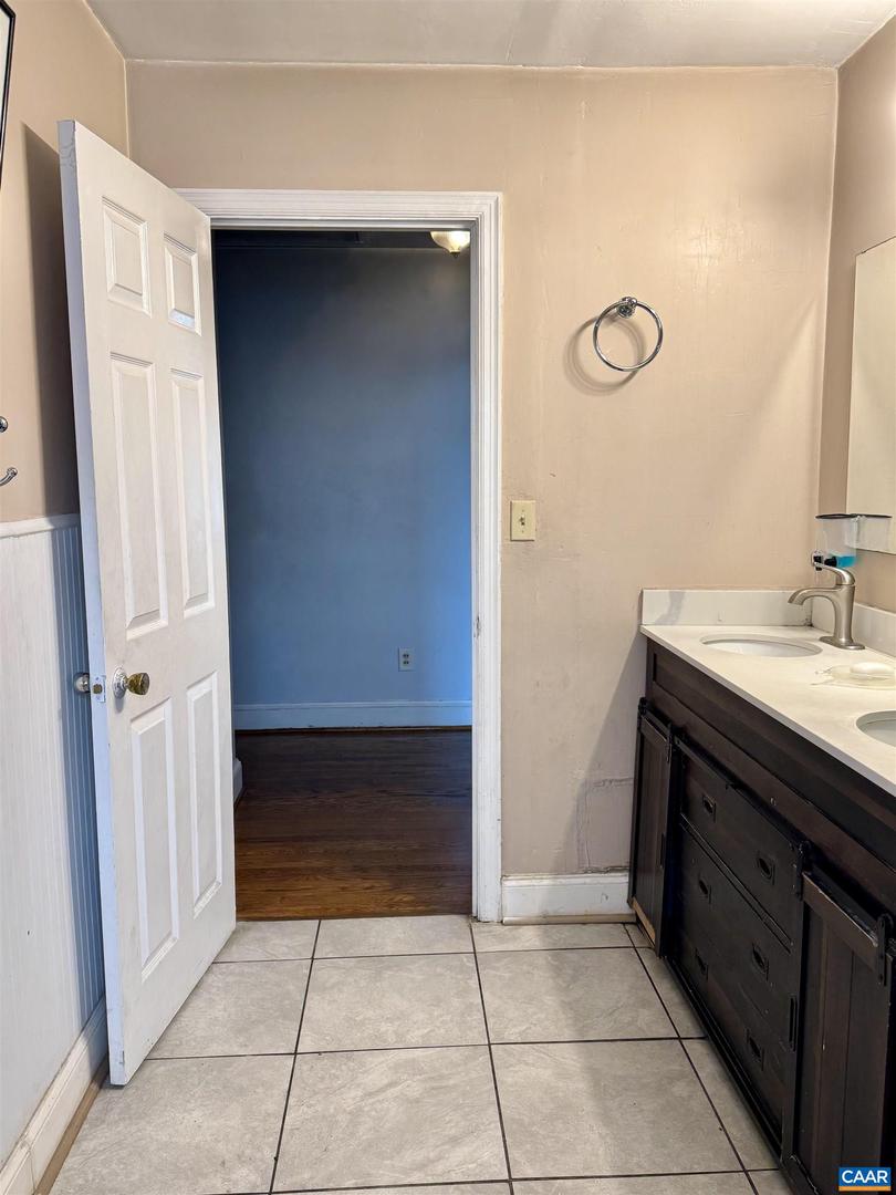 20 Lancaster Blvd Property Photo 54