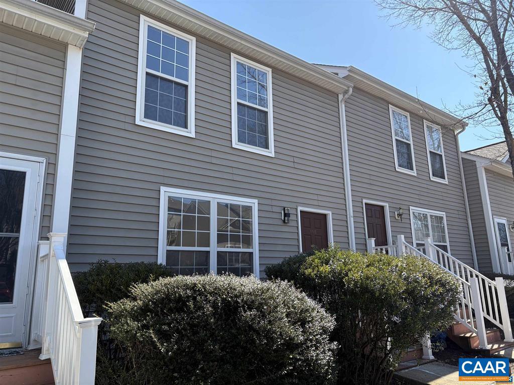 116 Greenwich Ct Property Photo 1