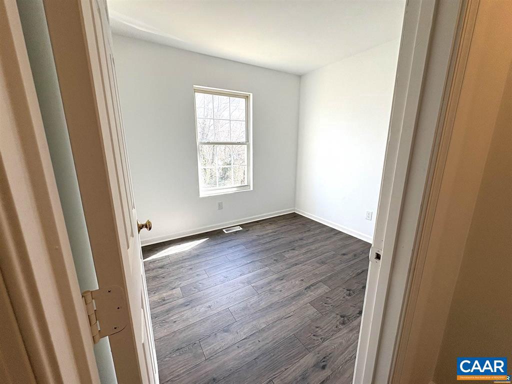 116 Greenwich Ct Property Photo 11