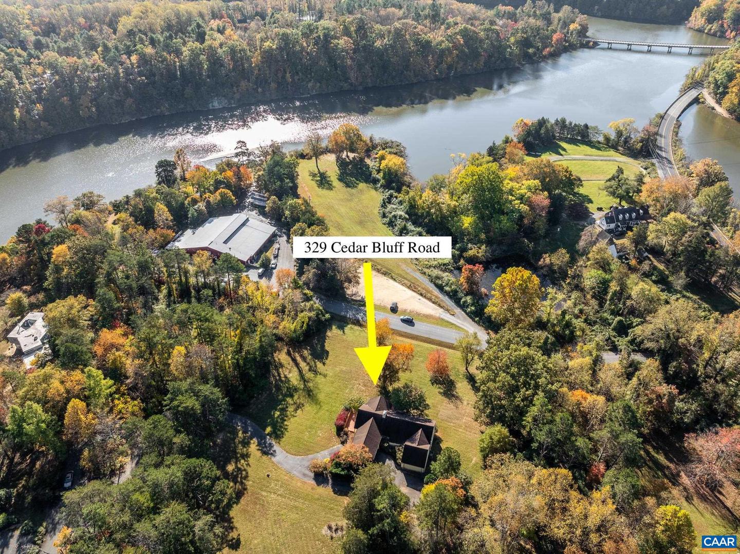 329 Cedar Bluff Rd Property Photo 2