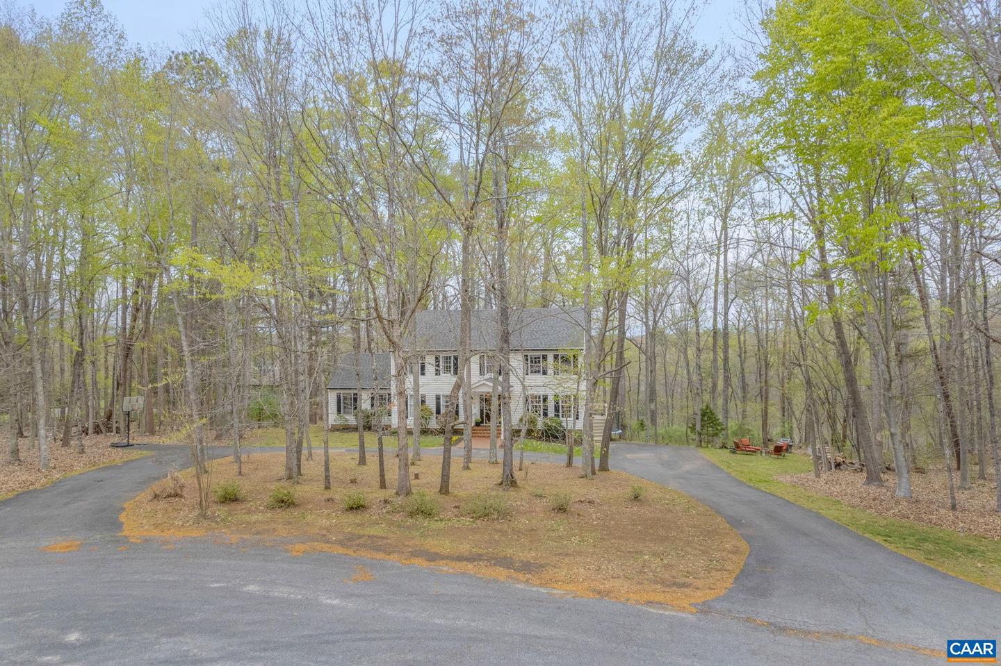 200 Ivy Ridge Rd Property Photo 2