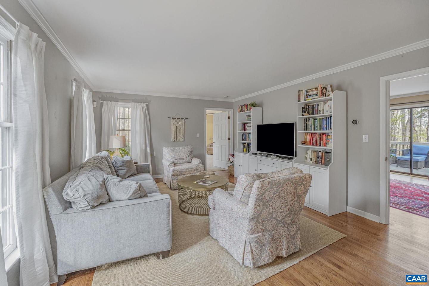 200 Ivy Ridge Rd Property Photo 8