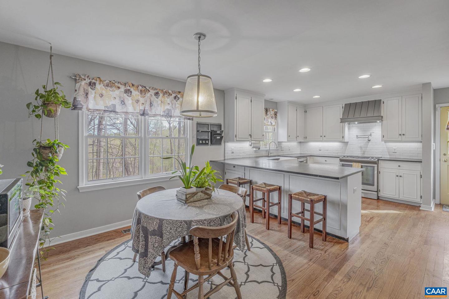 200 Ivy Ridge Rd Property Photo 13