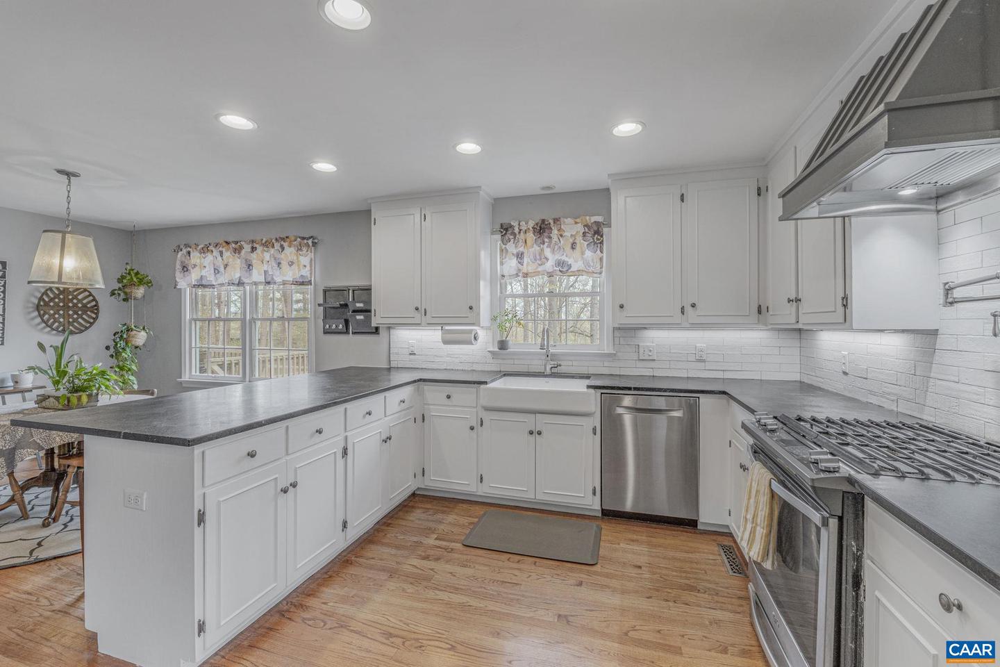 200 Ivy Ridge Rd Property Photo 17