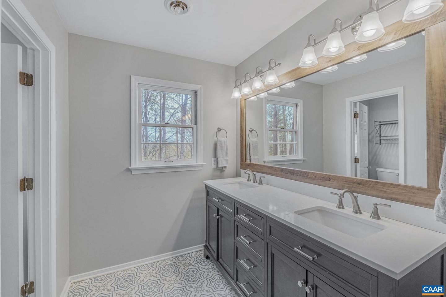 200 Ivy Ridge Rd Property Photo 23
