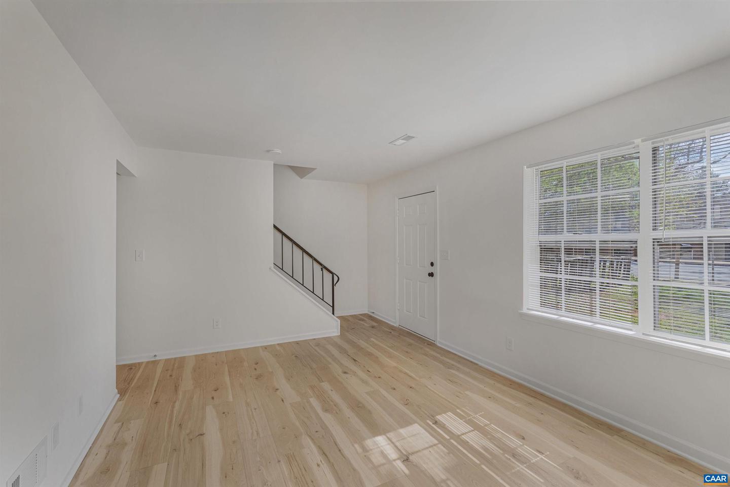 715 Prospect Ave Property Photo 3