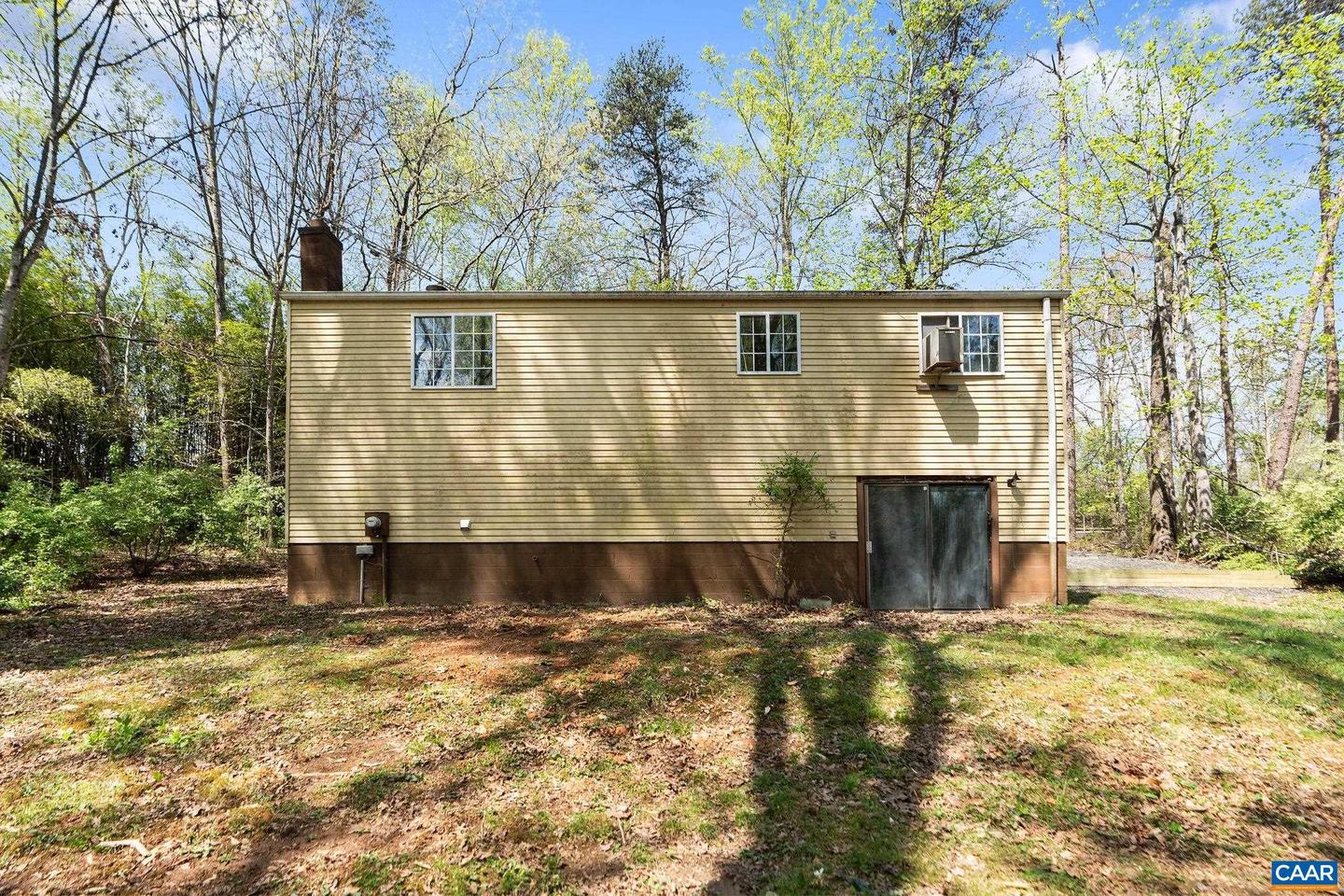 1118 Preddy Creek Rd Property Photo 3