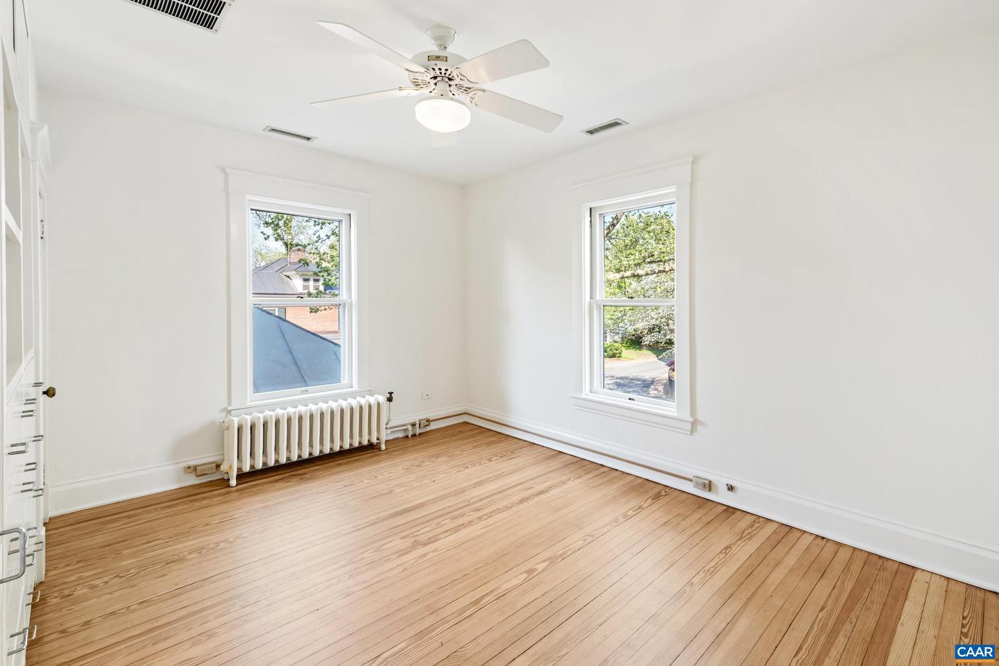 410 Altamont Cir Property Photo 42