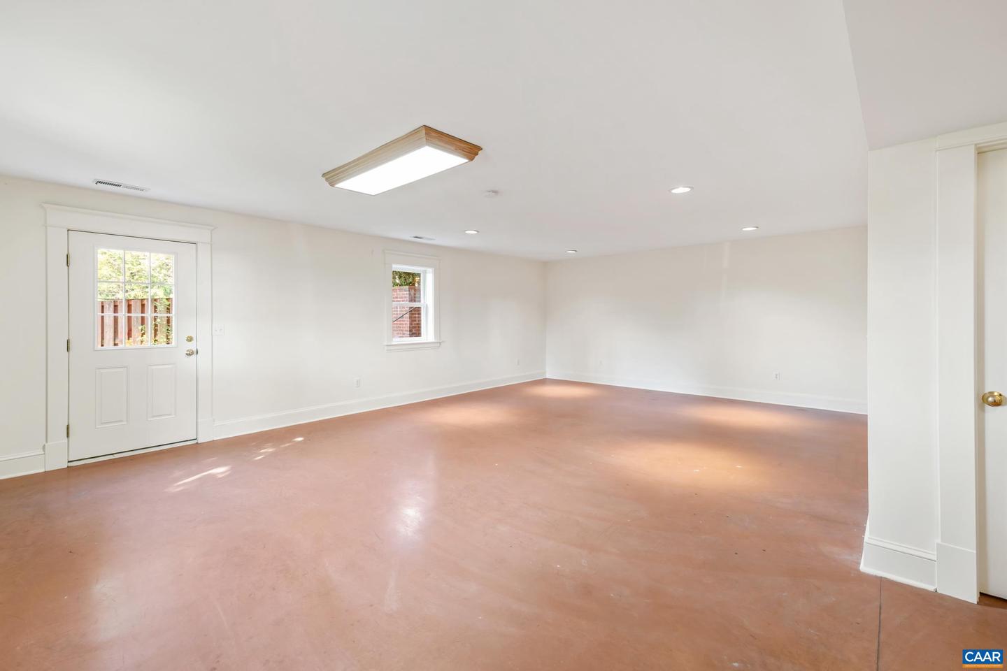 410 Altamont Cir Property Photo 52