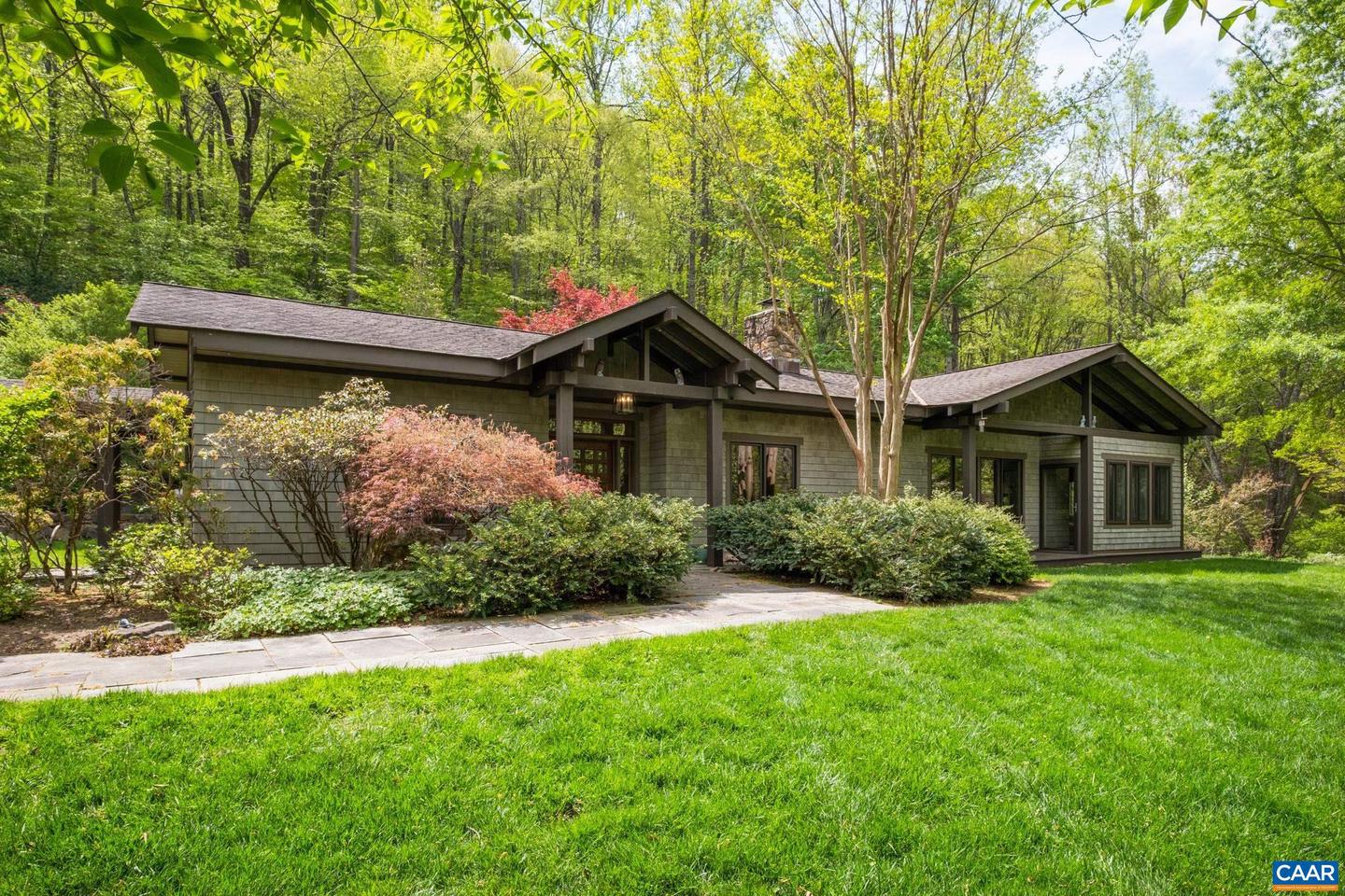 4547 Taylor Creek Rd Property Photo 1
