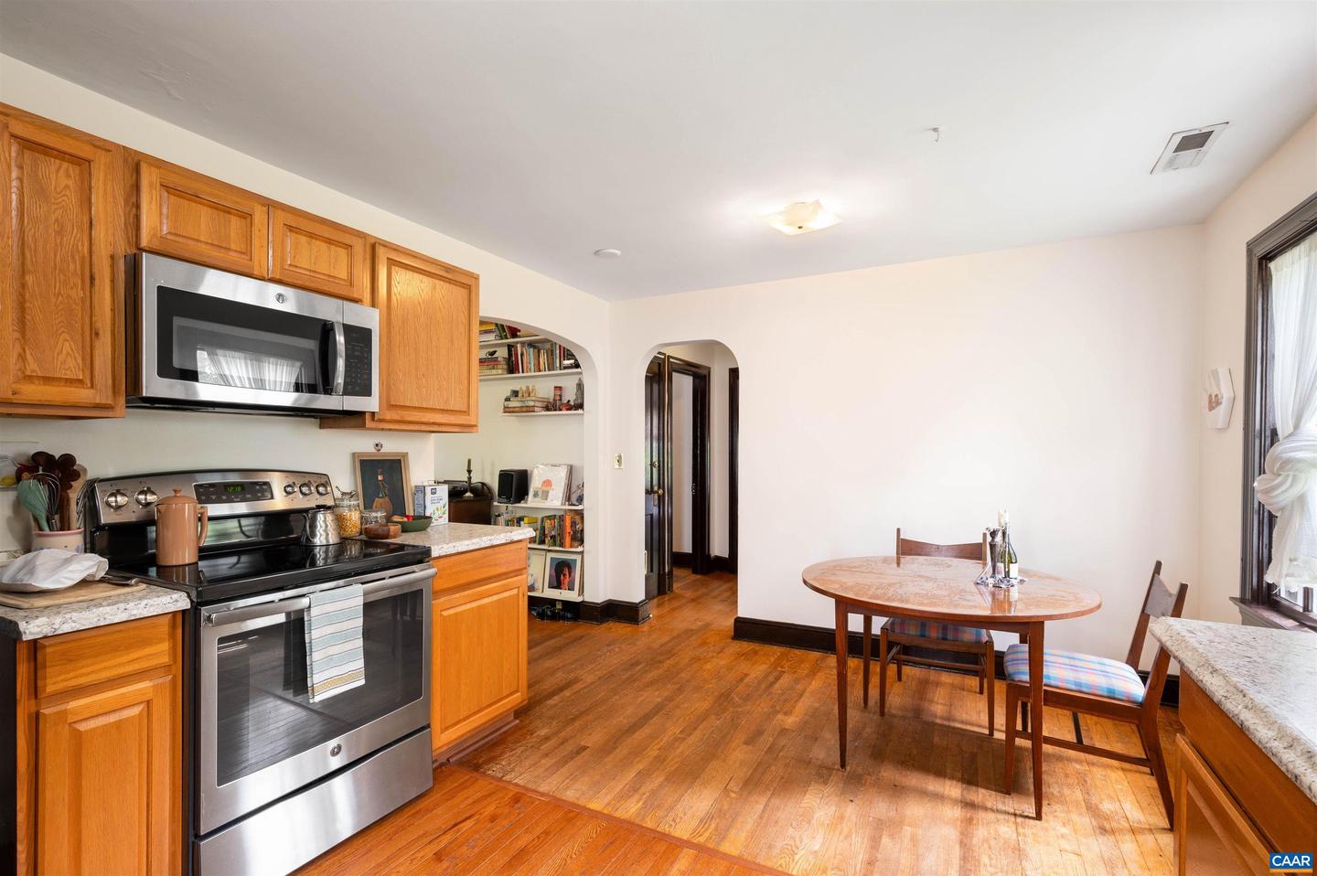 1210 Meriwether St Property Photo 17