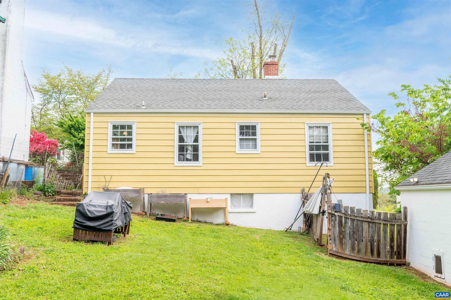 1210 Meriwether St Property Photo 26