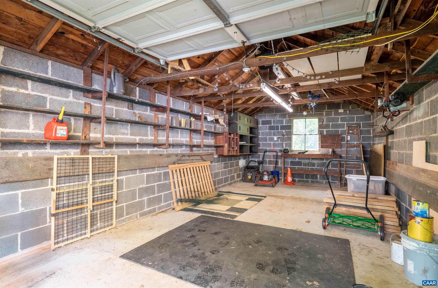 1210 Meriwether St Property Photo 31