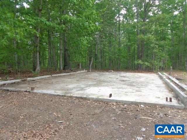 1623 Richmond Hwy Property Photo 3