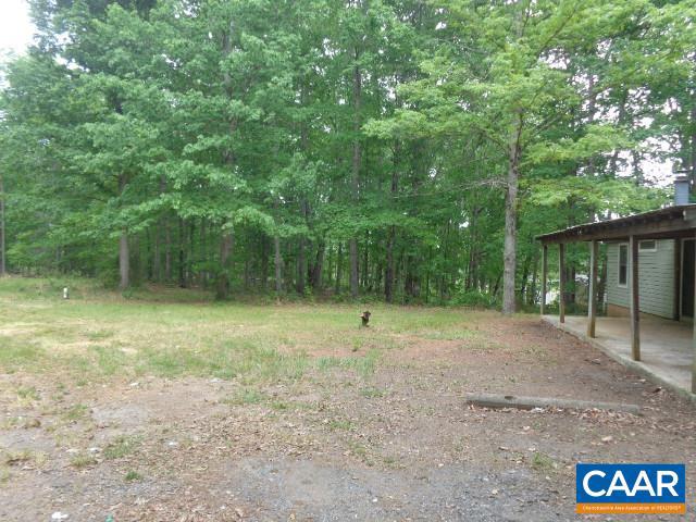 1623 Richmond Hwy Property Photo 4