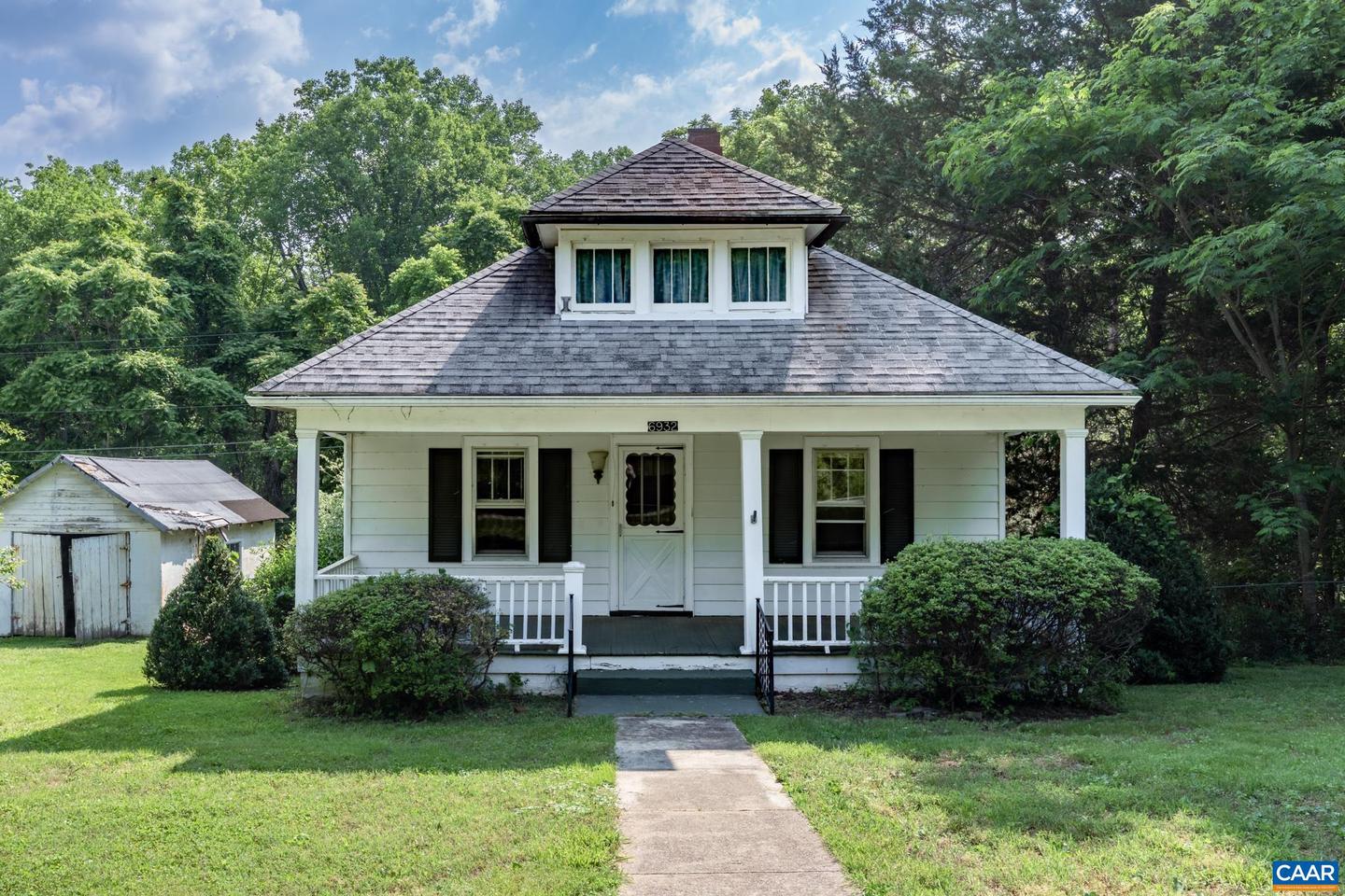 6932 Rockfish River Rd Property Photo 1