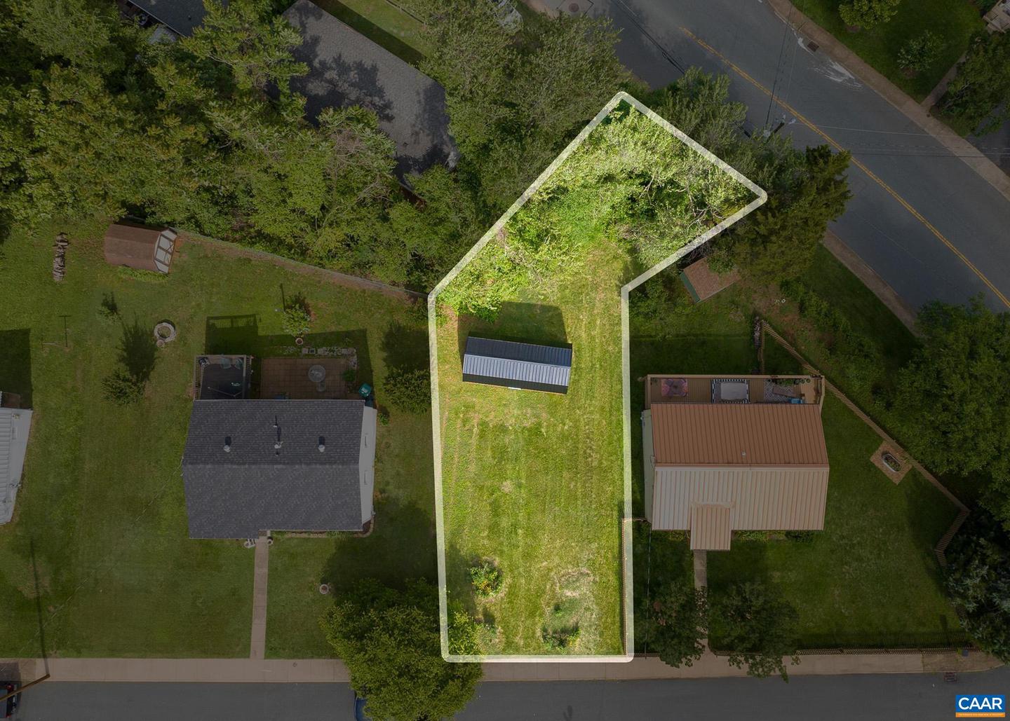 1130 Leonard St #x Property Photo 1