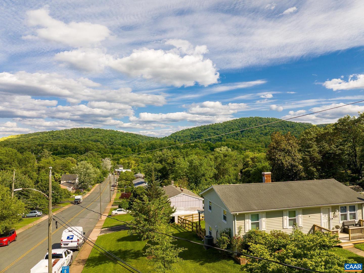 1130 Leonard St #x Property Photo 41