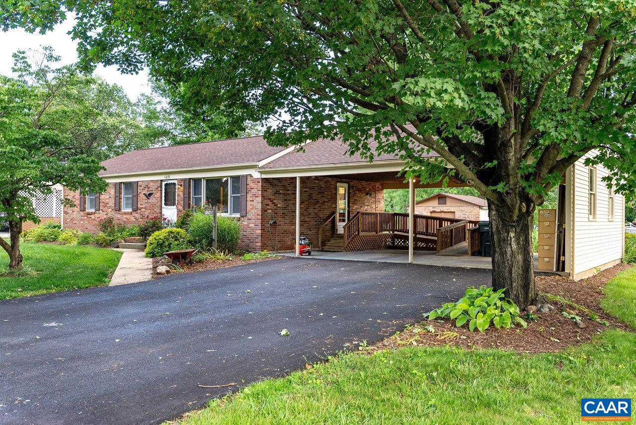 109 S Sandstone Ln Property Photo 1